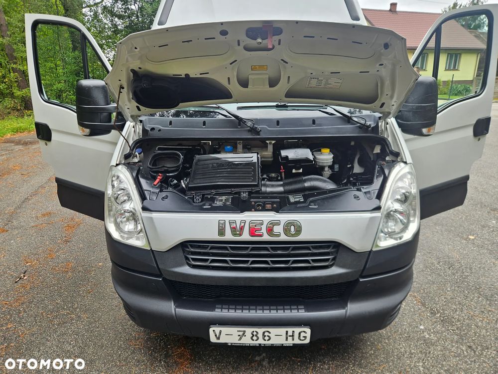 Iveco Daily BLIŹNIAKI Hak 3,5 tony - 18