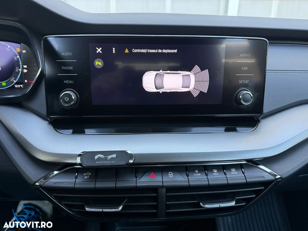 Skoda Octavia 2.0 TDI DSG Ambition - 37