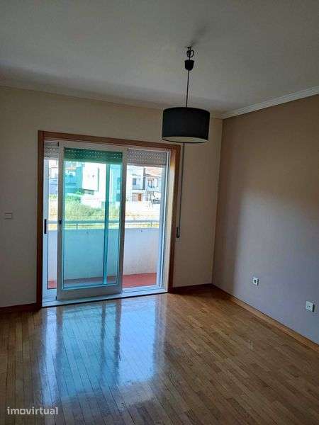 Arrenda-se Apartamento T1 em  Alfena - Grande imagem: 5/12