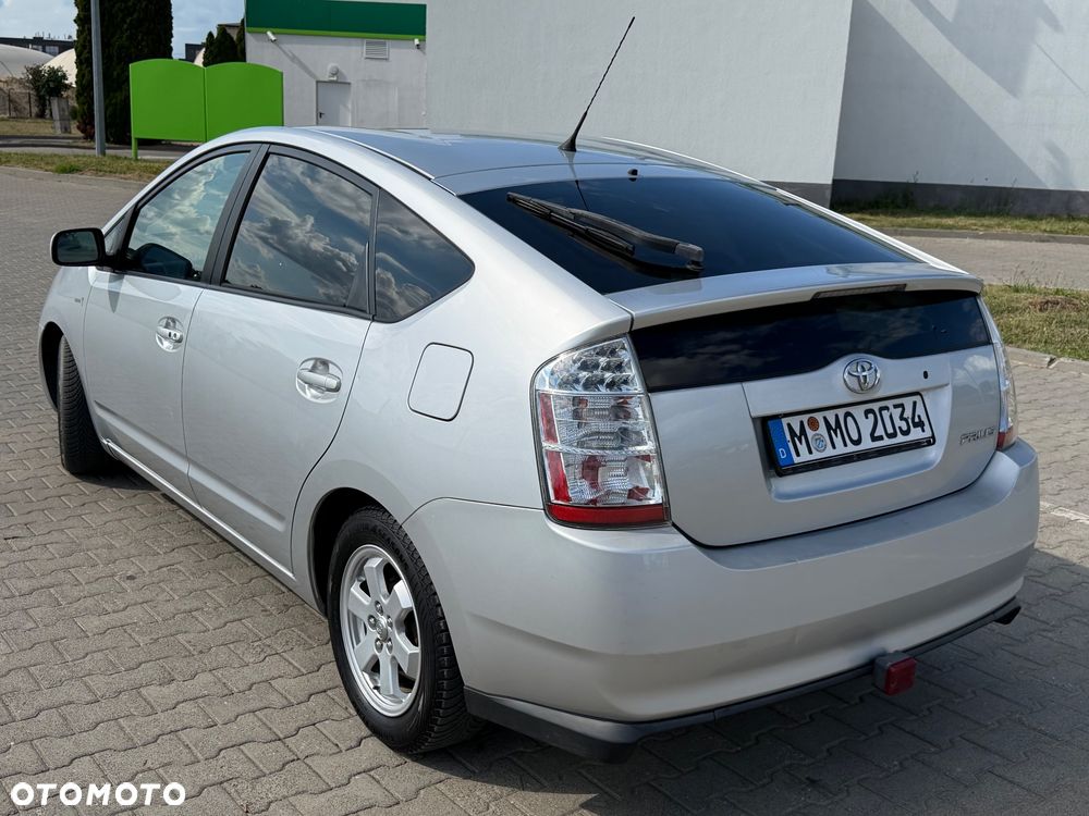 Toyota Prius 1.5 VVT-i Prestige - 7