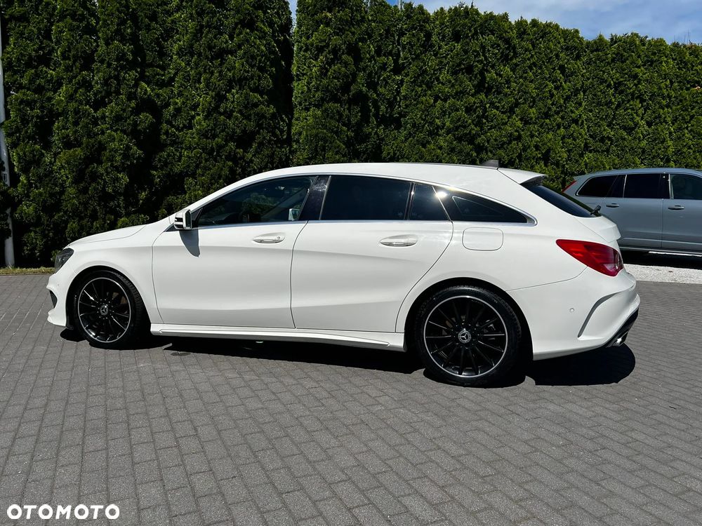 Mercedes-Benz CLA 180 7G-DCT AMG Line - 2