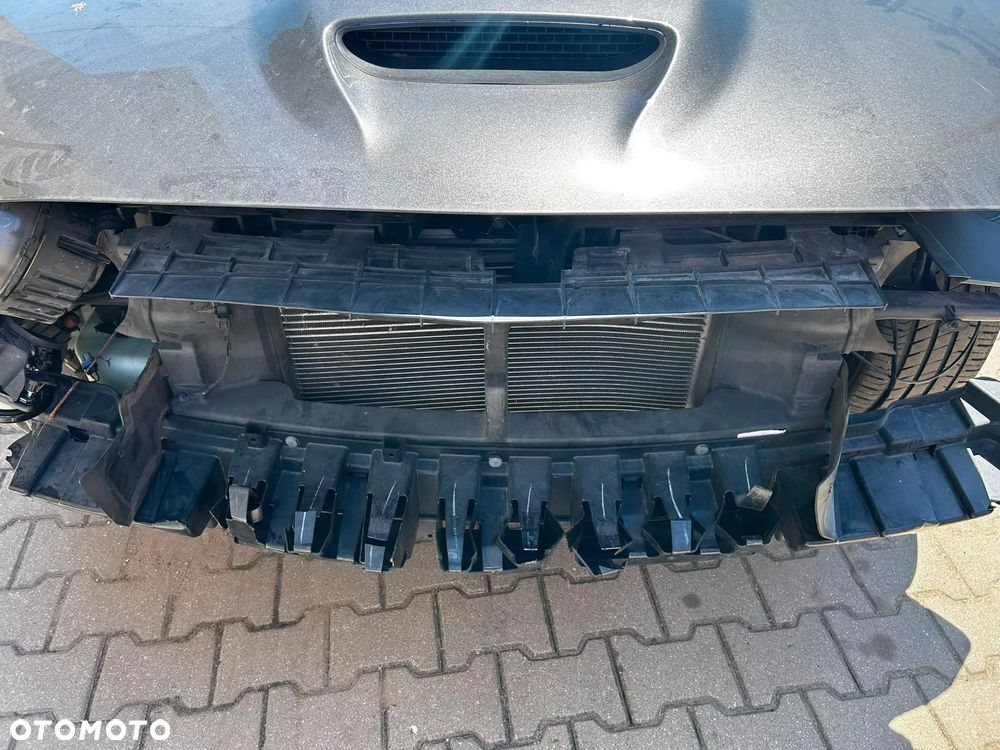 Dodge Challenger - 19