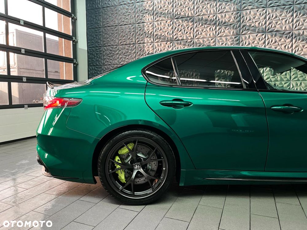 Alfa Romeo Giulia - 18