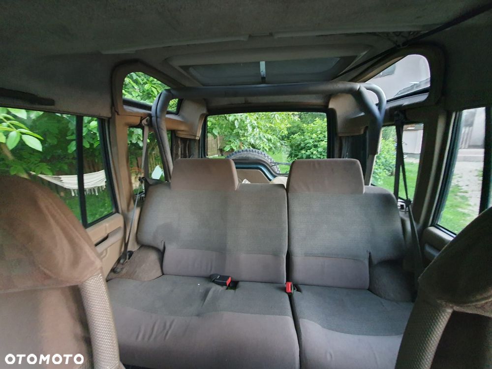 Land Rover Discovery - 17
