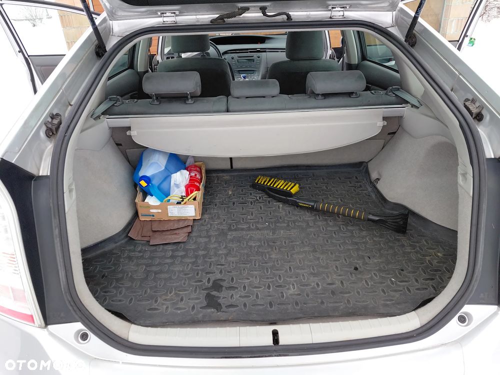 Toyota Prius 1.8 HSD Prestige - 20