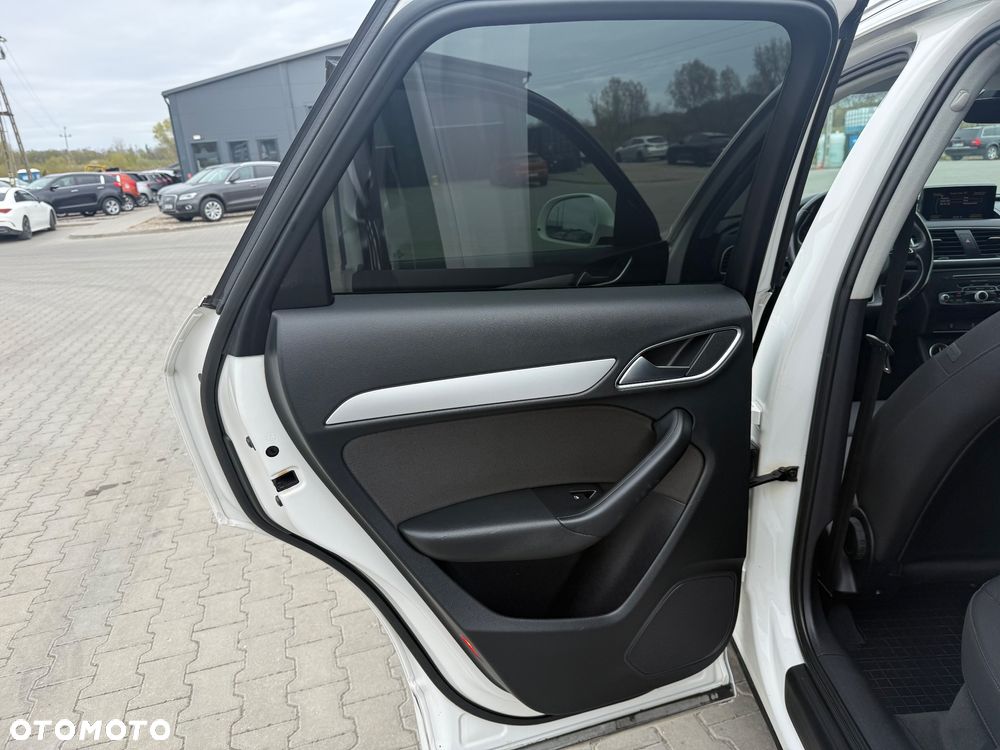 Audi Q3 2.0 TDI S tronic - 17