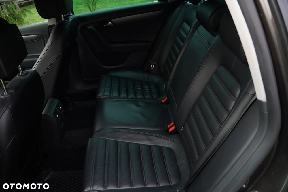 Volkswagen Passat Variant 2.0 TDI DPF Comfortline - 29