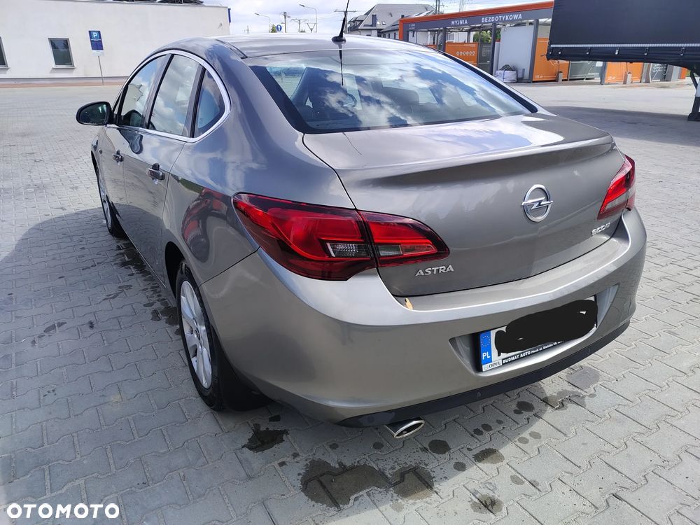 Opel Astra 1.4 T Active EU6 - 4