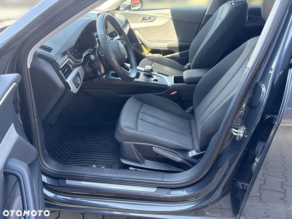 Audi A4 Avant 35 TFSI mHEV S tronic - 11