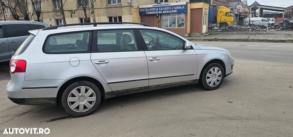 Volkswagen Passat 2.0 TDI DPF DSG Individual Chrom - 4