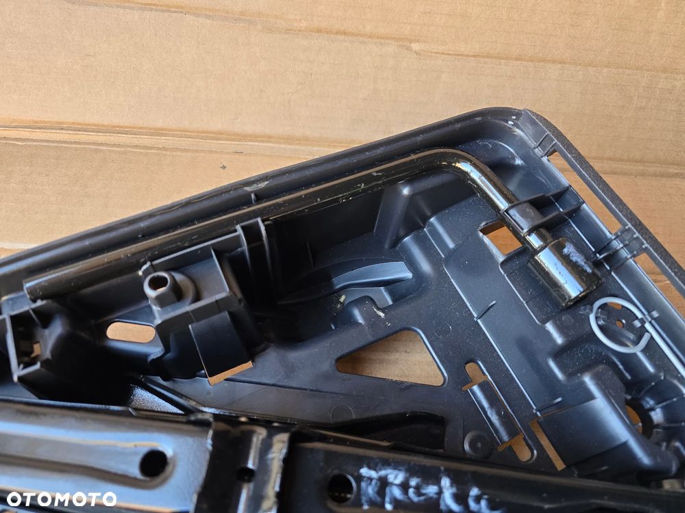 Toyota Proace Jumpy Spacetourer Traveller zestaw naprawczy przybornik klucz do kół lewarek ucho do holowania - 14