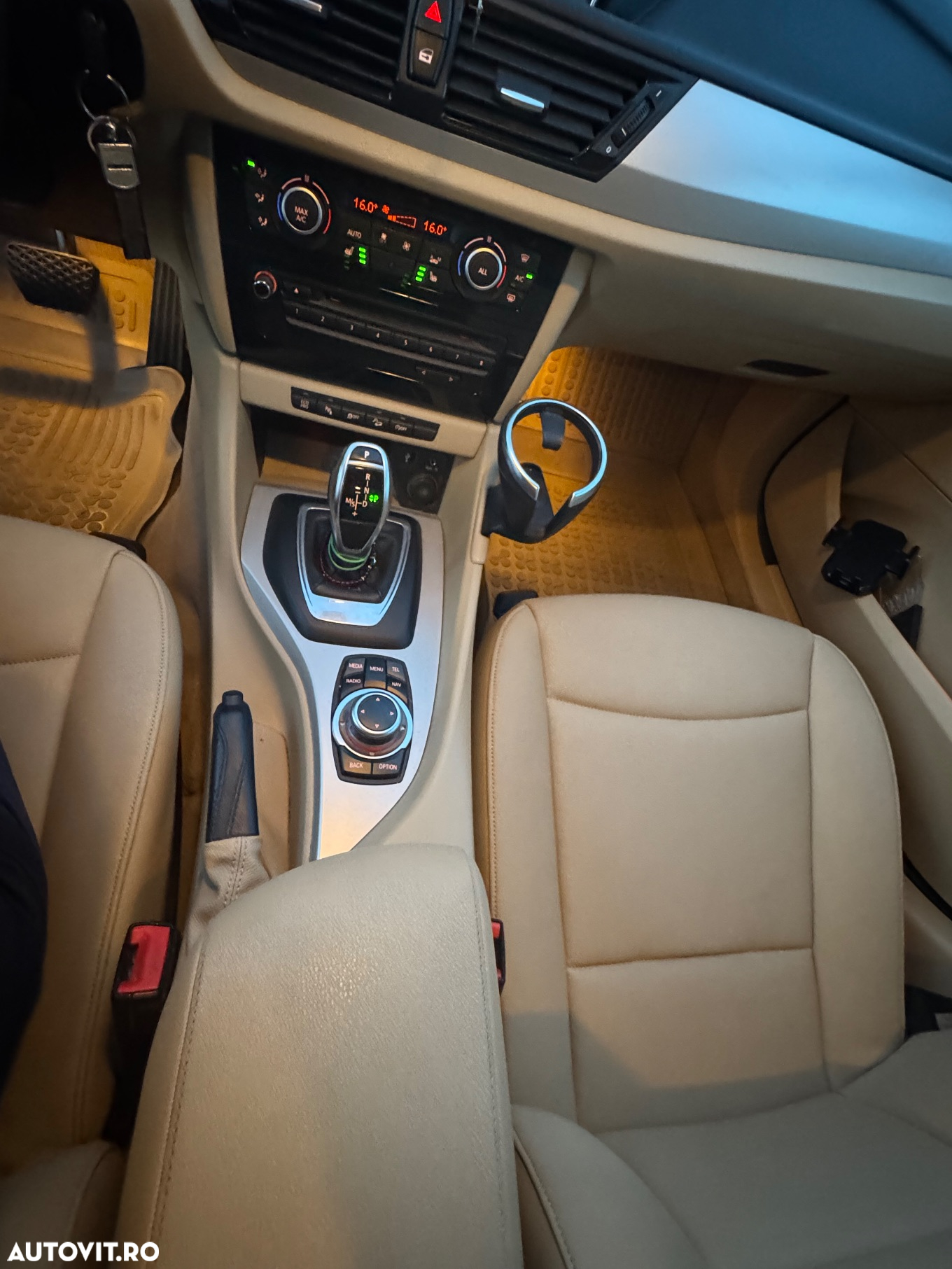 BMW X1 - 11