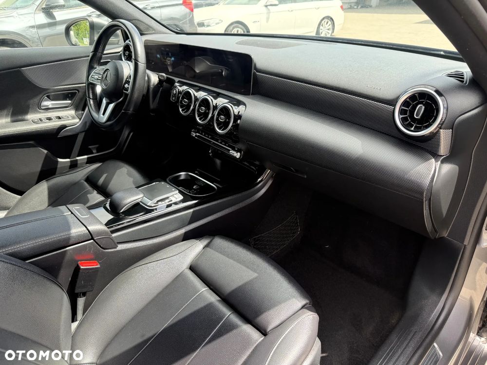 Mercedes-Benz Klasa A 220 7G-DCT Edition 1 - 10