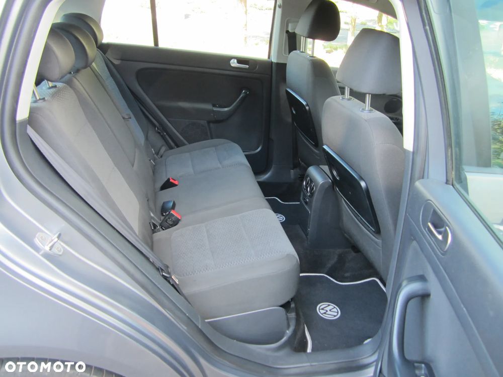 Volkswagen Golf Plus - 8