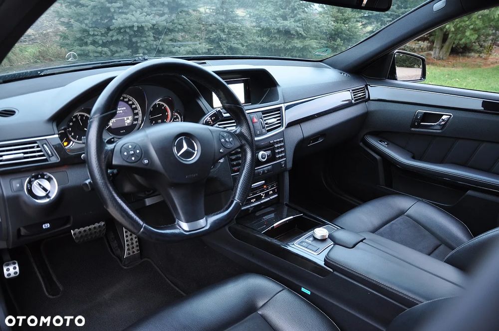 Mercedes-Benz Klasa E 350 CDI DPF BlueEFFICIENCY 7G-TRONIC Avantgarde - 17