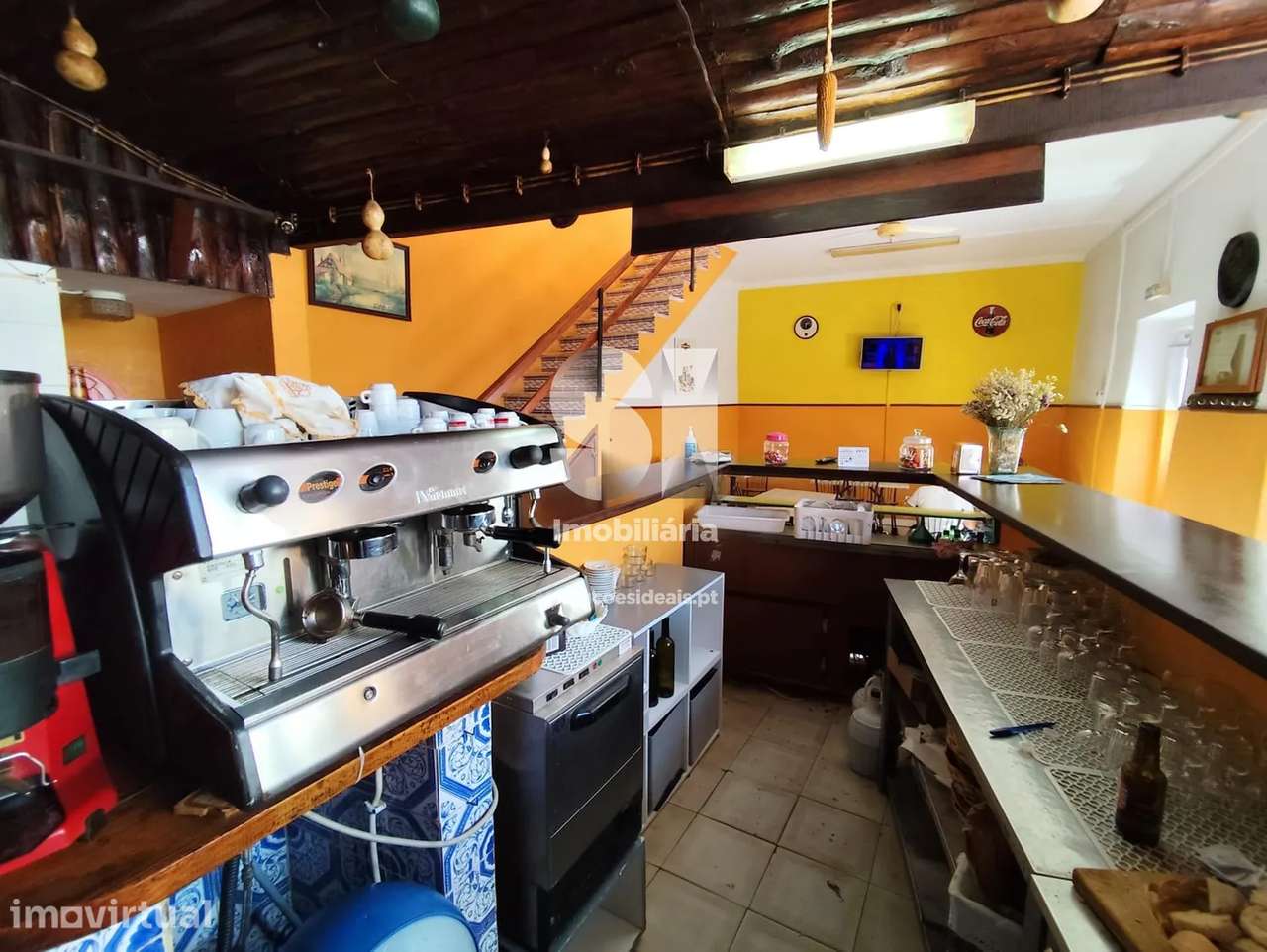 Prédio T5 Restaurante + T2 + T1 - Grande imagem: 4/13