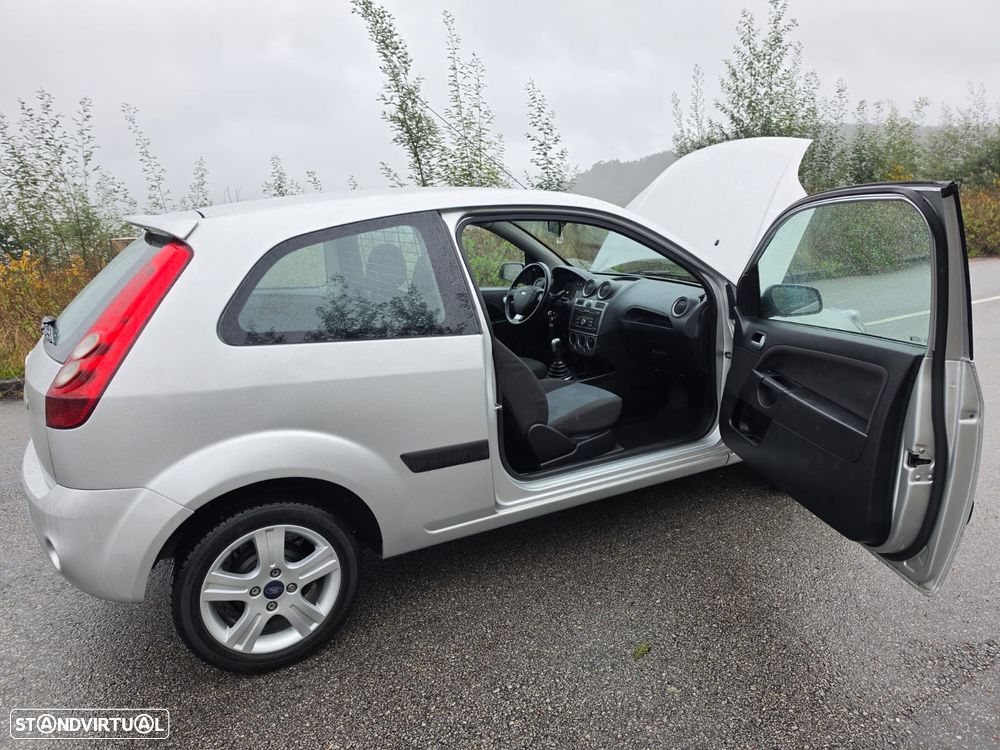 Ford Fiesta 1.4 TDCI - 8