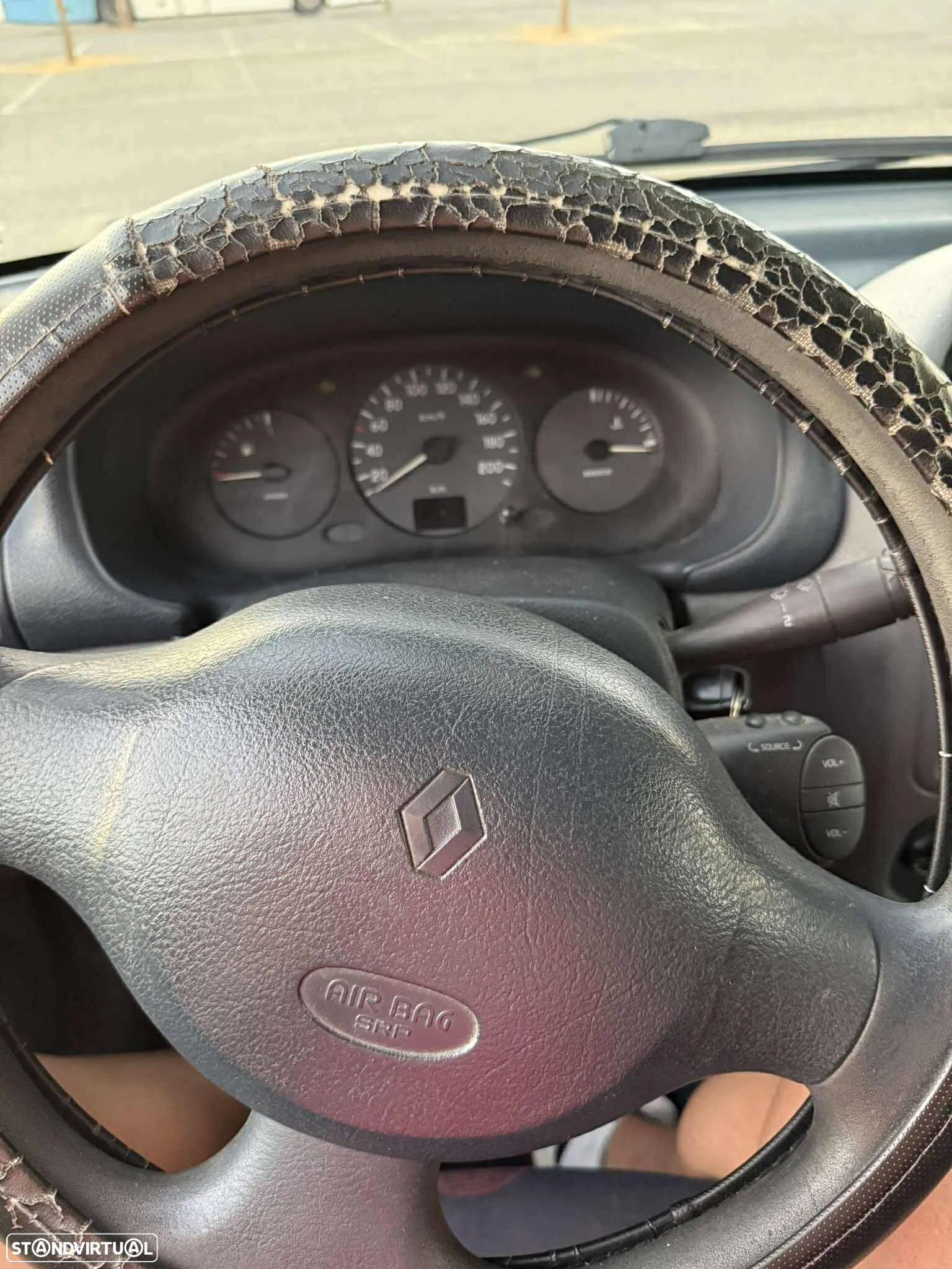 Renault Clio 1.9 D RN - 22
