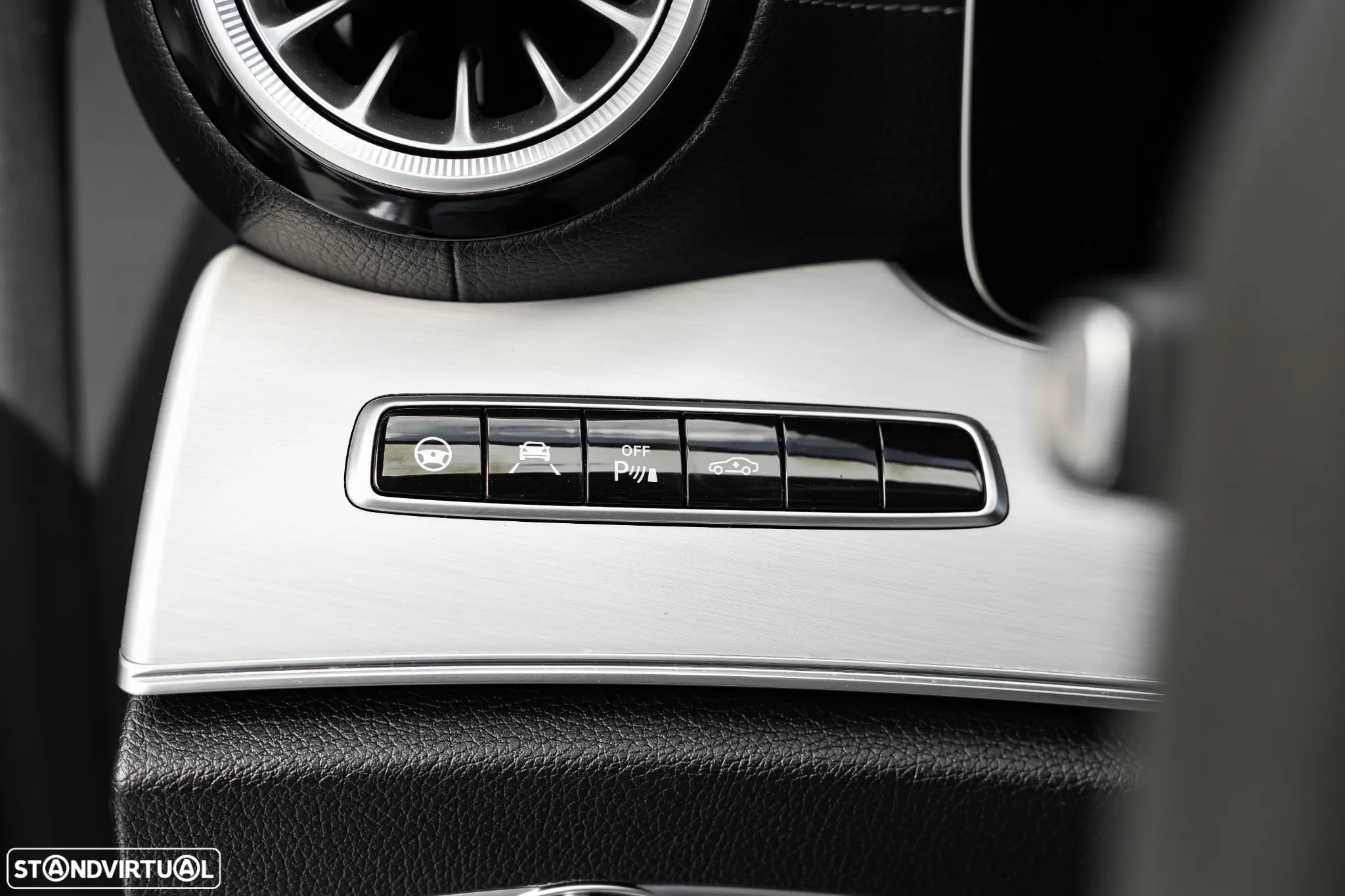 Mercedes-Benz E 53 AMG 4-Matic+ - 22
