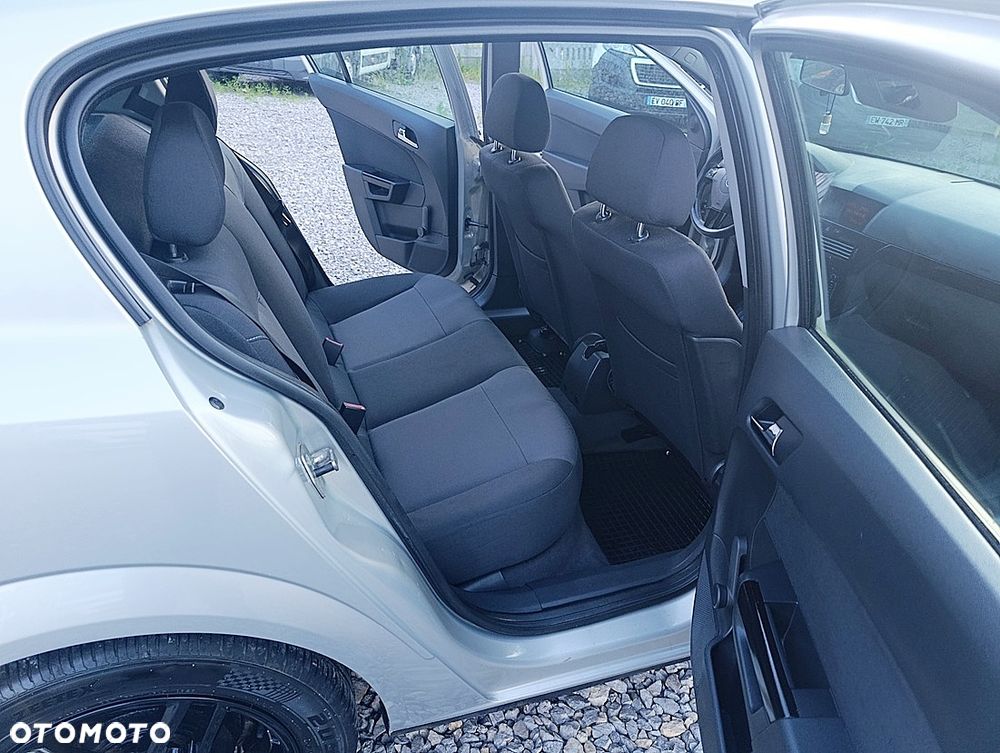 Opel Astra 1.4 Cosmo - 18