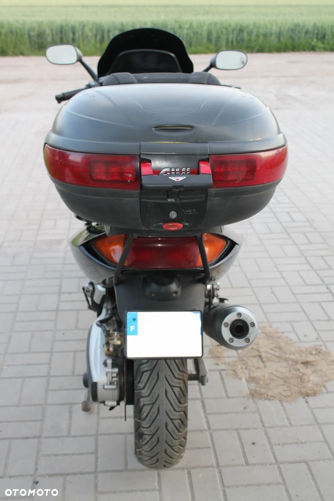 Yamaha Tmax - 8