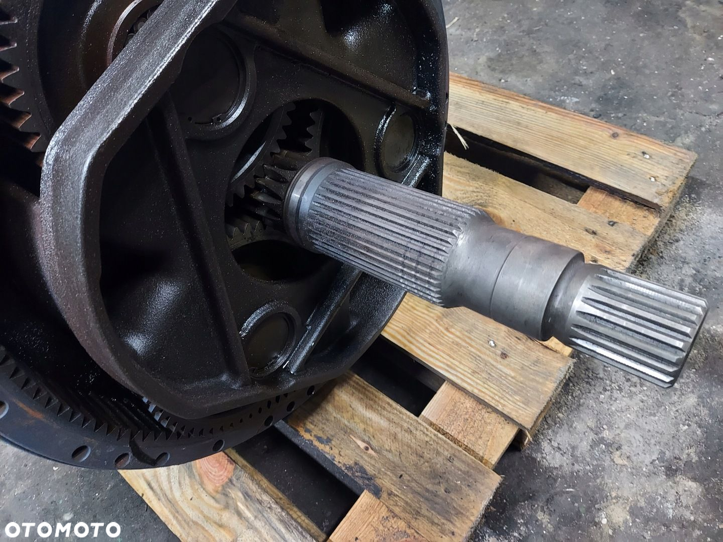 ZWOLNICA LEWA PRAWA M934.152.150.110 MASSEY FERGUSON 8680 2011R - 5