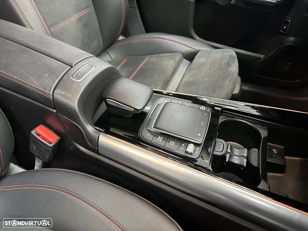 Mercedes-Benz GLA 250 e AMG Line - 22