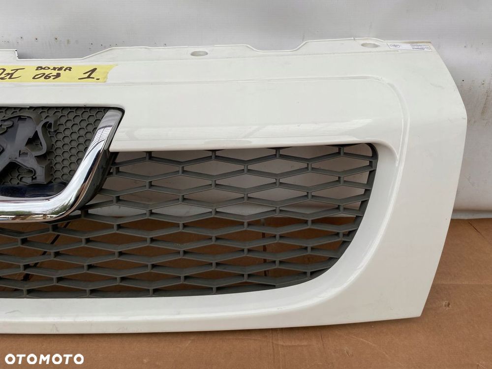 Peugeot Boxer 07- ATRAPA GRILL BIAŁA ORYGINALNA CHROM 1308068070 - 4