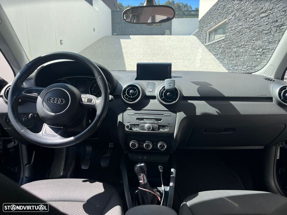 Audi A1 Sportback 1.4 TDI Design - 11