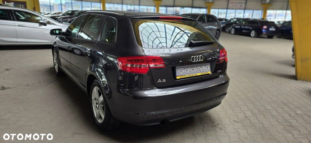 Audi A3 Sportback - 8