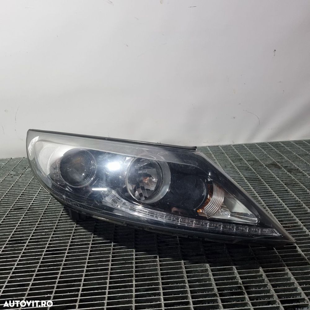 Far Dreapta Kia Sportage III 2010 - 2016 SUV 4 Usi (1379) Cu lupă - 1