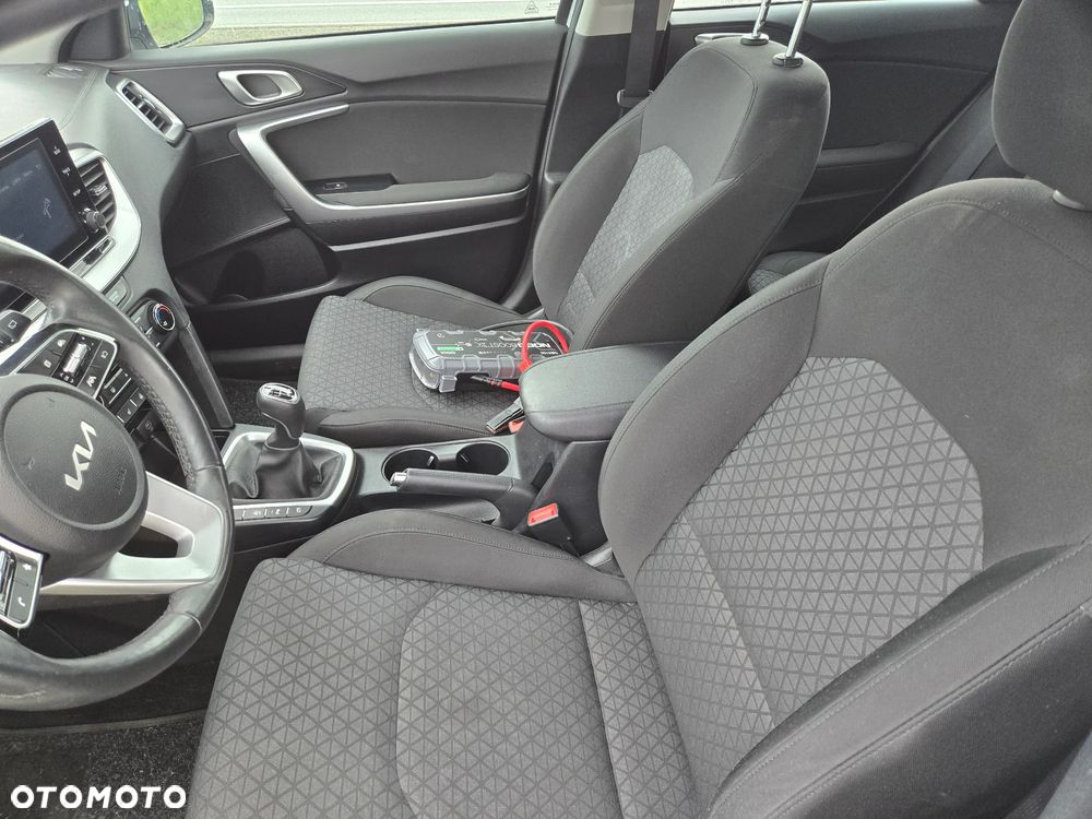 Kia Ceed 1.0 T-GDI 100 OPF Edition 7 - 17