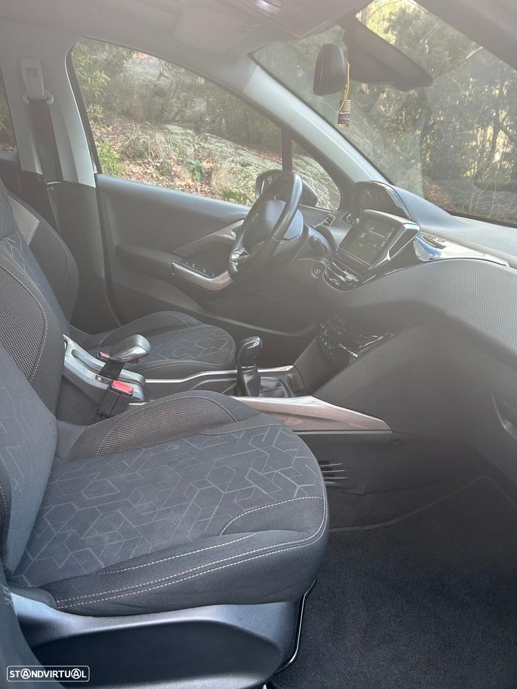Peugeot 2008 1.6 BlueHDi Allure - 5