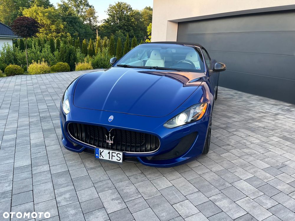Maserati GranCabrio - 8