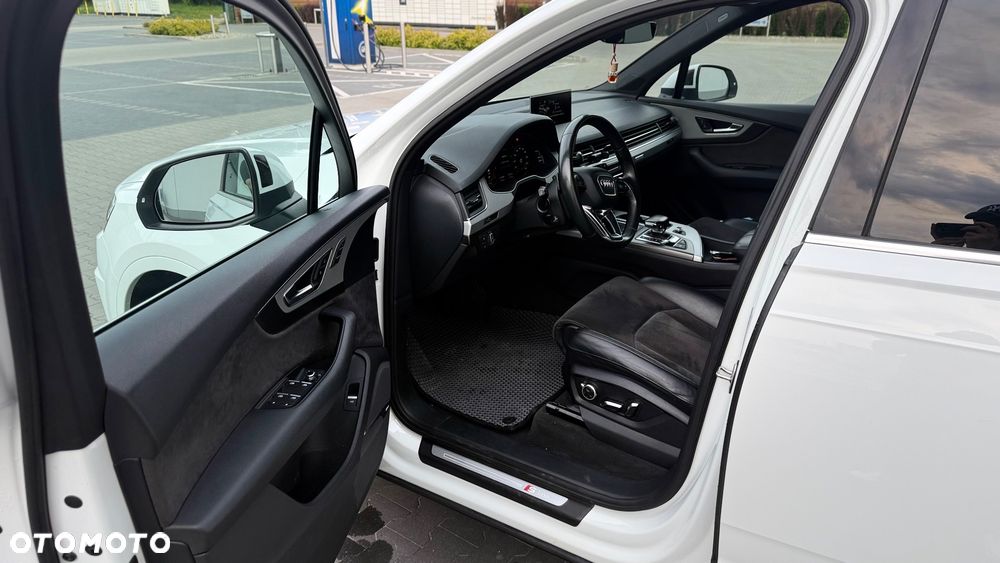 Audi Q7 3.0 TDI ultra Quattro Tiptronic - 9