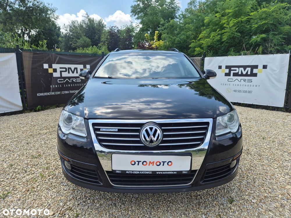 Volkswagen Passat - 1