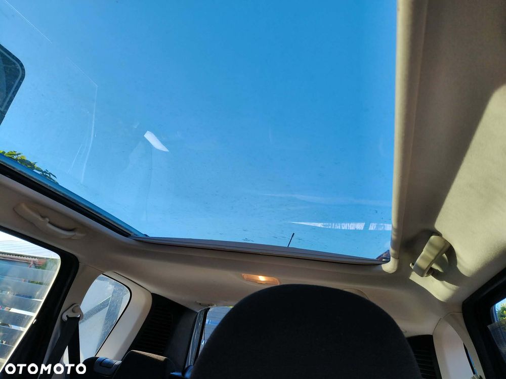 Citroën C3 Picasso 1.6 HDi Exclusive - 9