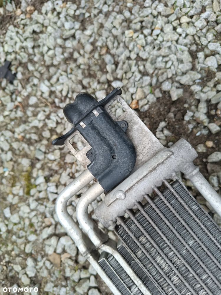 Mercedes W204 X204 GLK 3.0 V6 350 CDI Chłodnica Chłodniczka Oleju A2045001001 A0005010765 - 12