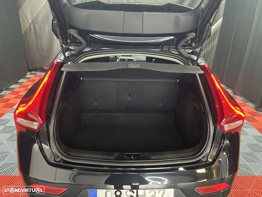 Volvo V40 1.6 D2 Eco Momentum - 8