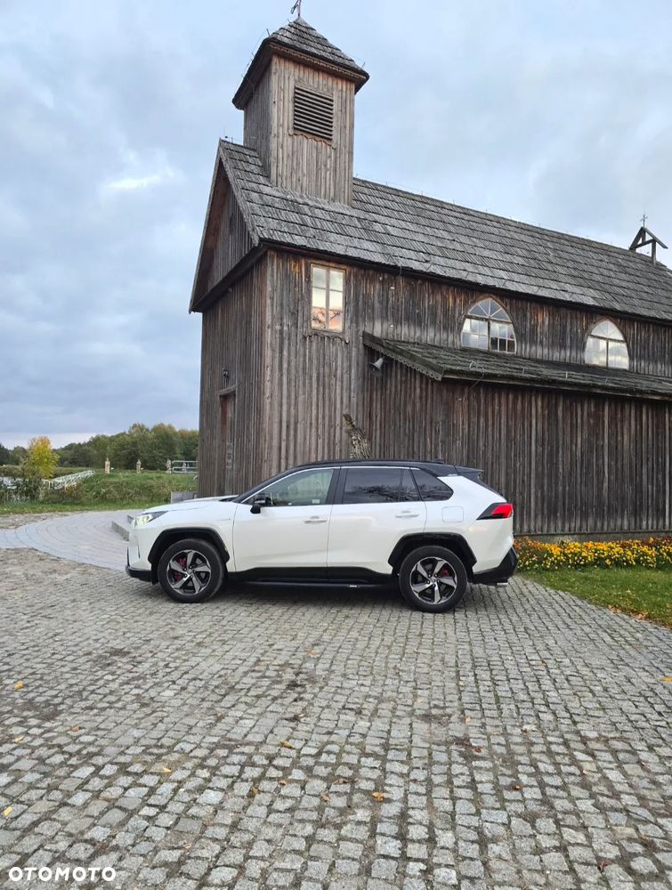 Toyota RAV4 - 2