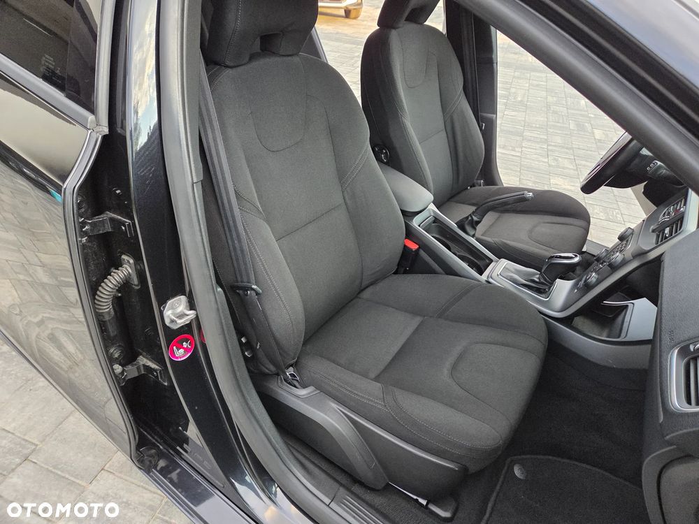 Volvo V40 D2 Powershift Kinetic - 22