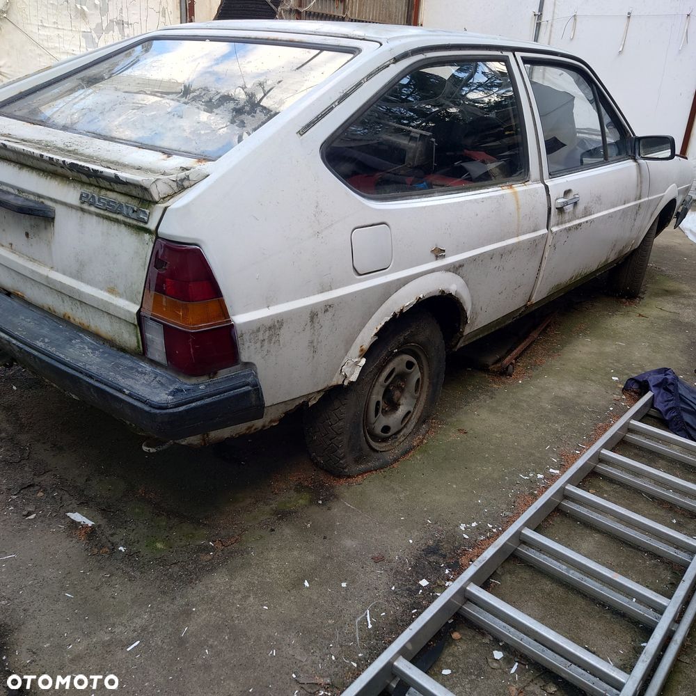 Volkswagen Passat - 8