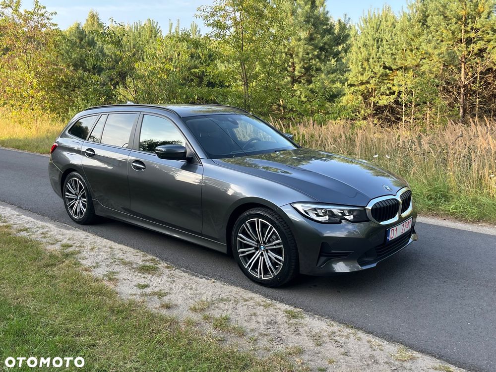 BMW Seria 3 318d Luxury Line - 19