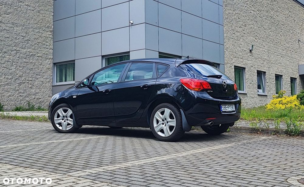 Opel Astra 1.4 Turbo Selection - 17