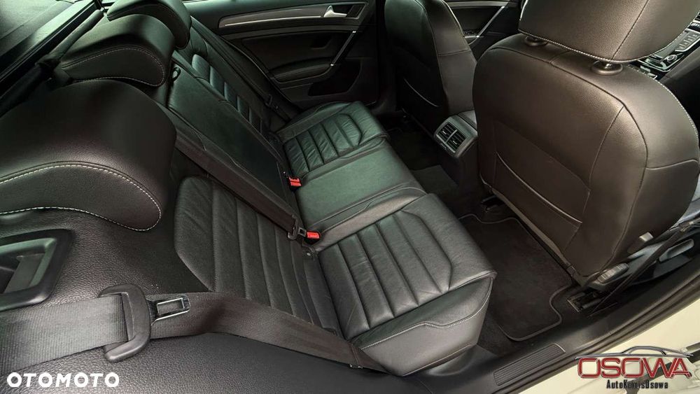 Volkswagen Golf Variant 2.0 TDI SCR DSG R-Line - 39