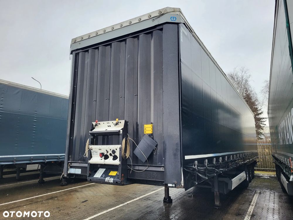 Krone 2017, Dach podnoszony - 2