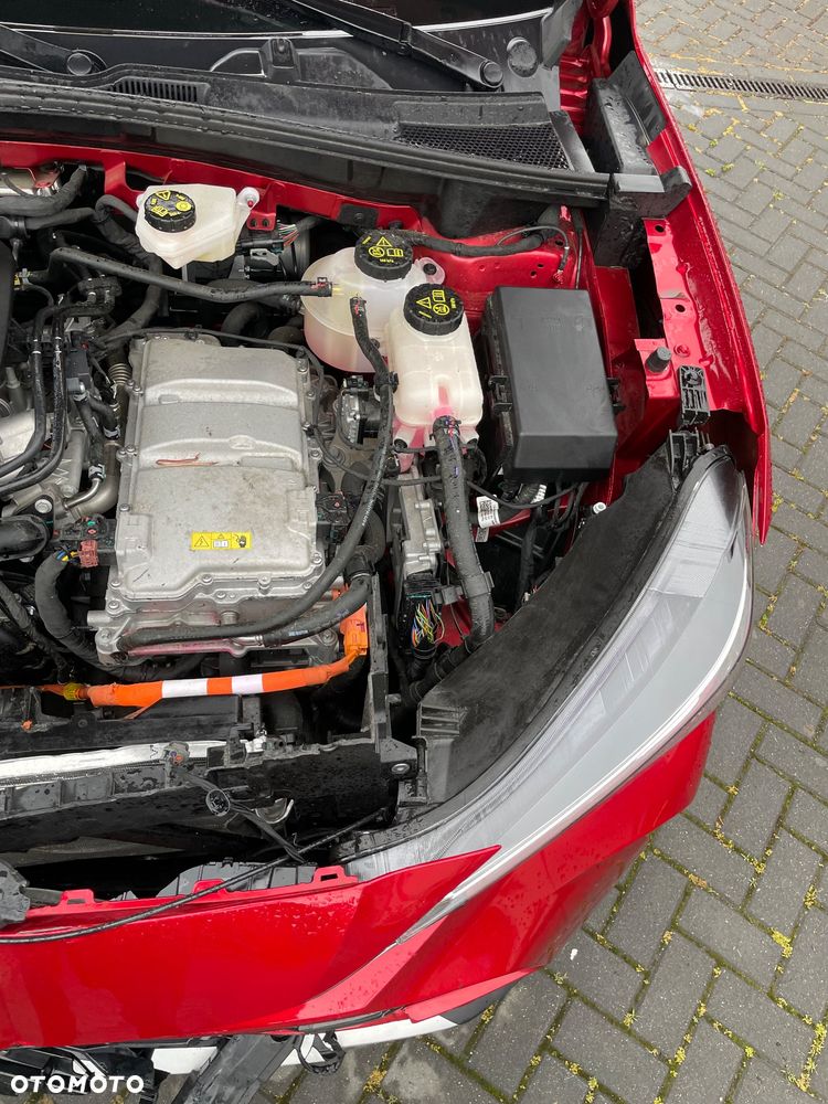 MG ZS Hybrid+ Luxury - 11