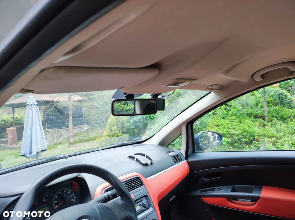 Fiat Punto 1.2 8V - 5