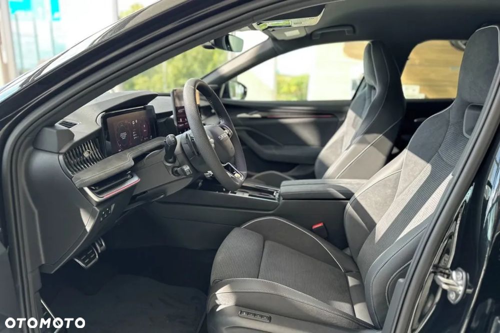 Skoda Superb 2.0 TDI SCR Sportline DSG - 11