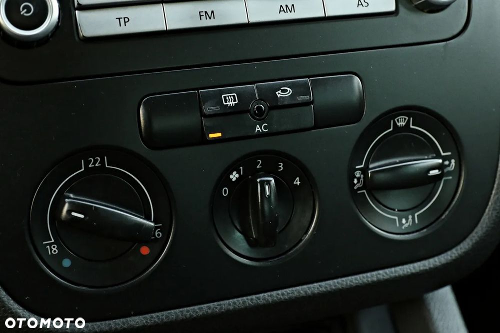 Volkswagen Golf 1.4 Style - 30